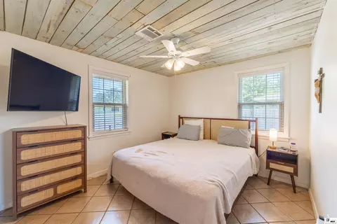 Bedroom - 702 Hinke Dr, Monroe, LA 71203 photo 1 of 2