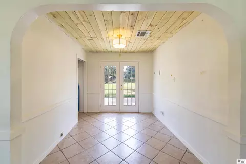 Entry Way - 702 Hinke Dr, Monroe, LA 71203 photo 1 of 1