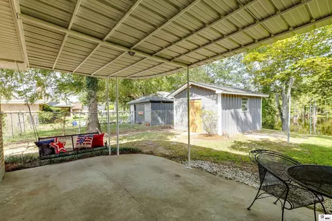 Exterior - 6402 Cypress Point Dr, Monroe, LA 71203 photo 10 of 11