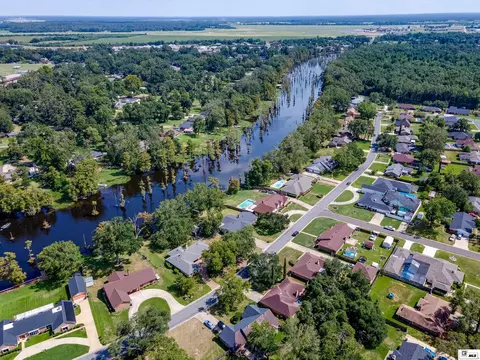 View/Area - 6402 Cypress Point Dr, Monroe, LA 71203 photo 5 of 6