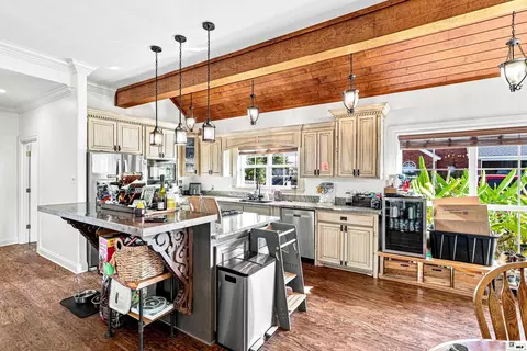 Kitchen - 422 E Frenchmans Bend Rd, Monroe, LA 71203 photo 1 of 4