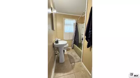 Bath - 1603 Dilling St, Monroe, LA 71202 photo 1 of 1