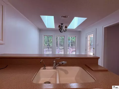 Kitchen - 2717 Post Oak Dr, Ruston, LA 71270 photo 2 of 2