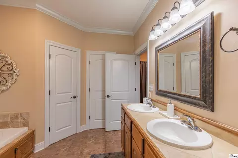 Bath - 116 Sarah Dr, Choudrant, LA 71227 photo 2 of 3