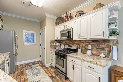 Kitchen - 116 Sarah Dr, Choudrant, LA 71227 photo 3 of 3