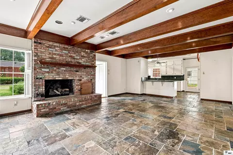 Living - 2203 Pargoud Blvd, Monroe, LA 71201 photo 2 of 13