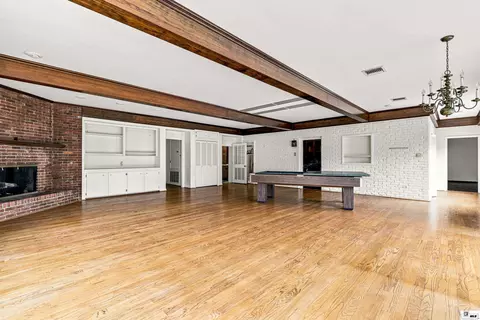Living - 2203 Pargoud Blvd, Monroe, LA 71201 photo 6 of 13
