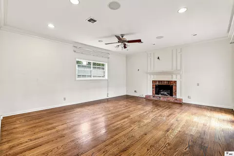 Living - 2203 Pargoud Blvd, Monroe, LA 71201 photo 12 of 13