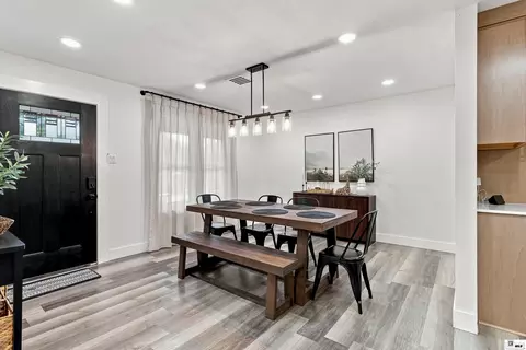 Dining - 209 Jones St, Epps, LA 71237 photo 1 of 2