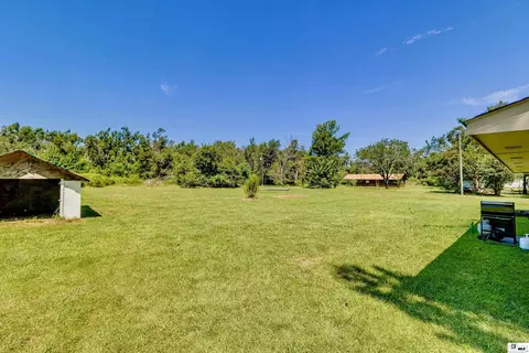 Exterior - 209 Jones St, Epps, LA 71237 photo 4 of 7