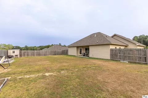 Exterior - 3212 Leyland Dr, Ruston, LA 71270 photo 8 of 9