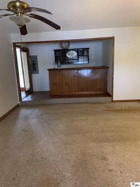 Living - 1018 Highway 150, Ruston, LA 71270 photo 3 of 4