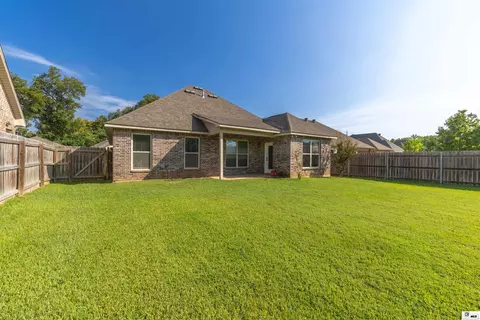 Exterior - 102 Briar Trce, Monroe, LA 71203 photo 4 of 6