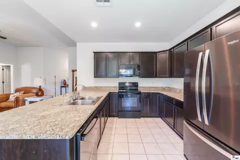 Kitchen - 102 Briar Trce, Monroe, LA 71203 photo 1 of 1