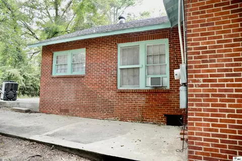 Exterior - 1200 Mcdonald Ave, Ruston, LA 71270 photo 7 of 9