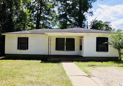 Exterior - 1102 Eastland Ave, Ruston, LA 71270 photo 2 of 7