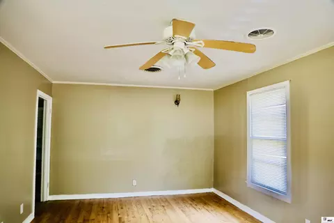 Living - 1102 Eastland Ave, Ruston, LA 71270 photo 1 of 4
