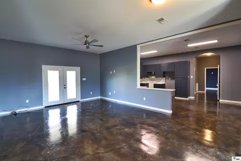 Living - 232 Birdie Ln, Choudrant, LA 71227 photo 3 of 3