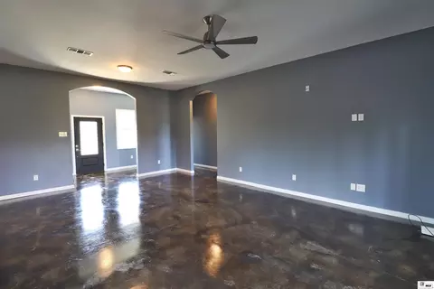 Living - 232 Birdie Ln, Choudrant, LA 71227 photo 1 of 3