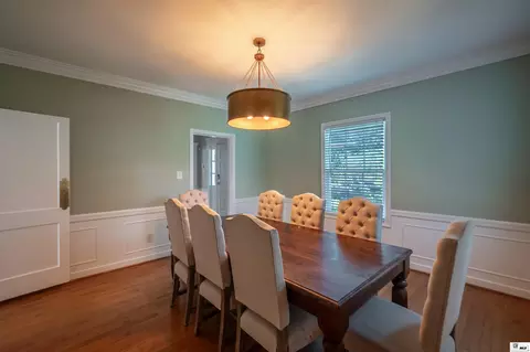 Dining - 2202 Jasmine St, Monroe, LA 71201 photo 1 of 2
