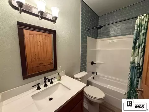 Bath - 344 Highway 815, Simsboro, LA 71275 photo 6 of 6