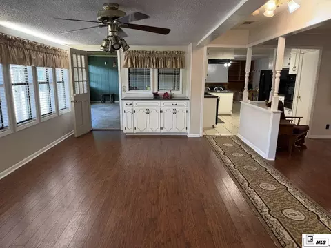 Living - 1903 Howard Dr, Monroe, LA 71201 photo 1 of 2
