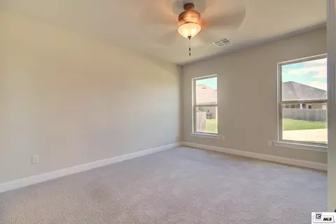 Bedroom - 214 Fairhope Dr, Sterlington, LA 71280 photo 3 of 7