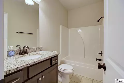 Bath - 214 Fairhope Dr, Sterlington, LA 71280 photo 4 of 4