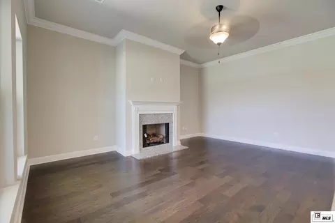 Living - 214 Fairhope Dr, Sterlington, LA 71280 photo 1 of 4