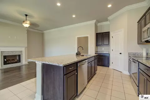 Kitchen - 214 Fairhope Dr, Sterlington, LA 71280 photo 1 of 3