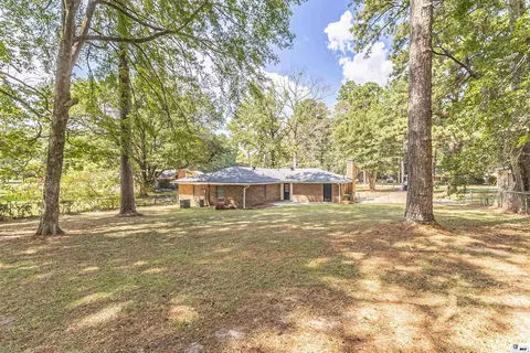Exterior - 3105 Lakeview Pl, Ruston, LA 71270 photo 6 of 6