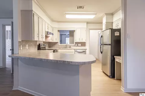 Kitchen - 3105 Lakeview Pl, Ruston, LA 71270 photo 1 of 4