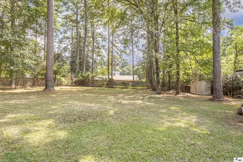 Exterior - 3105 Lakeview Pl, Ruston, LA 71270 photo 5 of 6