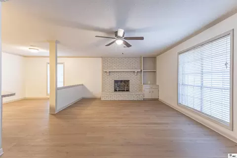 Living - 3105 Lakeview Pl, Ruston, LA 71270 photo 8 of 13