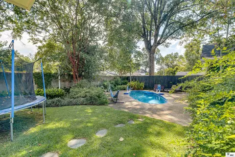 Exterior - 1410 Park Ave, Monroe, LA 71201 photo 8 of 13