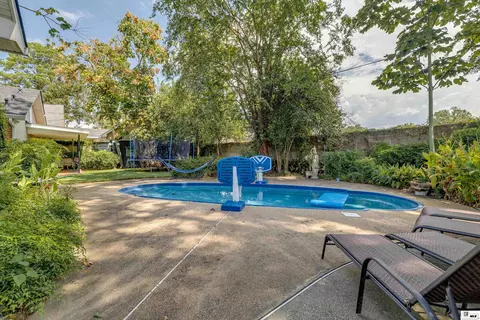 Exterior - 1410 Park Ave, Monroe, LA 71201 photo 6 of 13