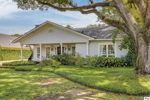 Exterior - 1410 Park Ave, Monroe, LA 71201 photo 10 of 13
