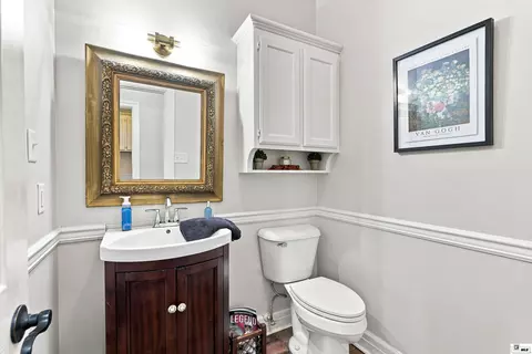 Bath - 3267 Deborah Dr, Monroe, LA 71201 photo 6 of 7