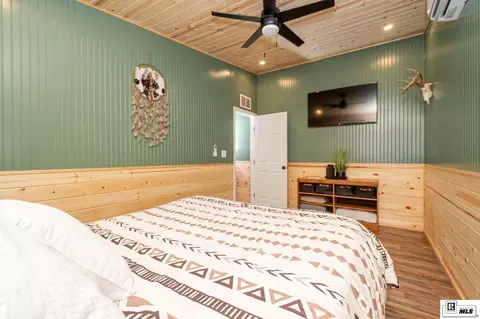 Bedroom - 558 K Ave, Huttig, AR 71747 photo 4 of 4