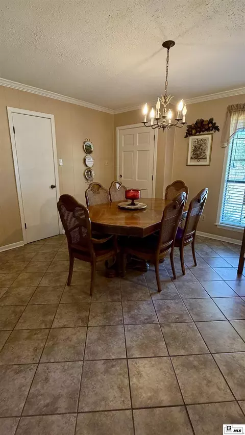 Dining - 715 Stable Rd, Ruston, LA 71270 photo 1 of 1