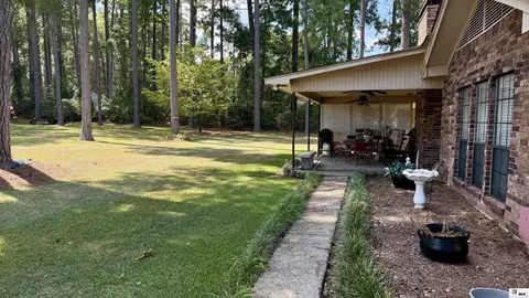 Exterior - 715 Stable Rd, Ruston, LA 71270 photo 6 of 7
