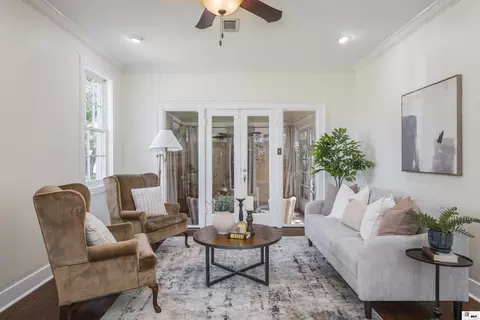 Living - 1302 Spencer Ave, Monroe, LA 71201 photo 1 of 1