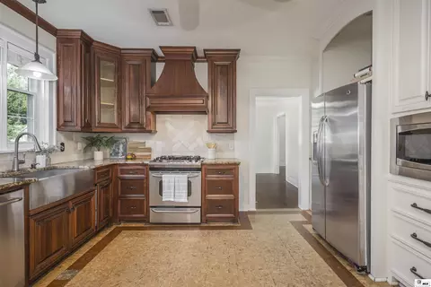 Kitchen - 1302 Spencer Ave, Monroe, LA 71201 photo 2 of 2