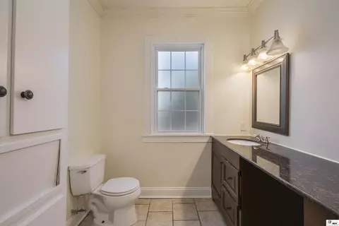 Bath - 1302 Spencer Ave, Monroe, LA 71201 photo 2 of 3