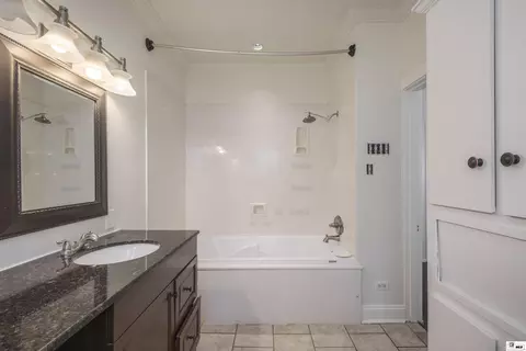 Bath - 1302 Spencer Ave, Monroe, LA 71201 photo 1 of 3
