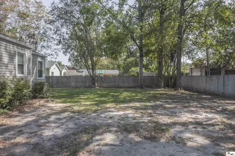 Exterior - 1302 Spencer Ave, Monroe, LA 71201 photo 3 of 4