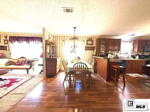 Dining - 1533 Williams Rd, Choudrant, LA 71227 photo 1 of 3
