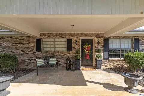 Exterior - 261 Trace Dr, Ruston, LA 71270 photo 3 of 6