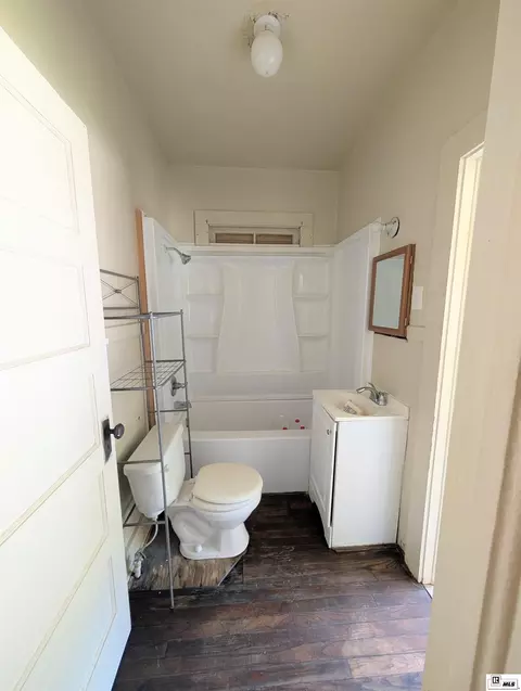 Bath - 1366 Pinecrest St, Olla, LA 71465 photo 2 of 2