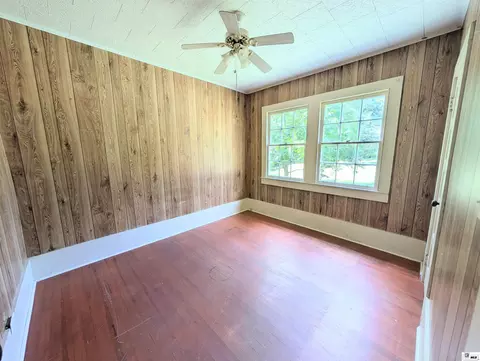 Bedroom - 1366 Pinecrest St, Olla, LA 71465 photo 5 of 5